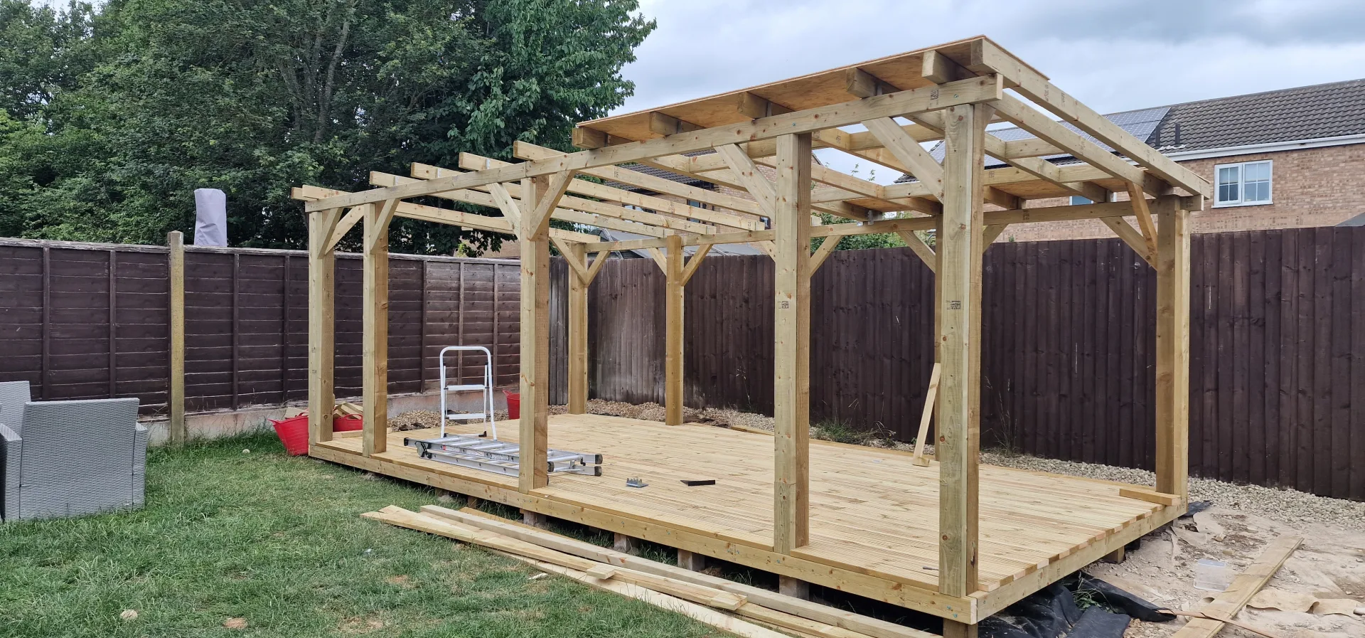 Garden building